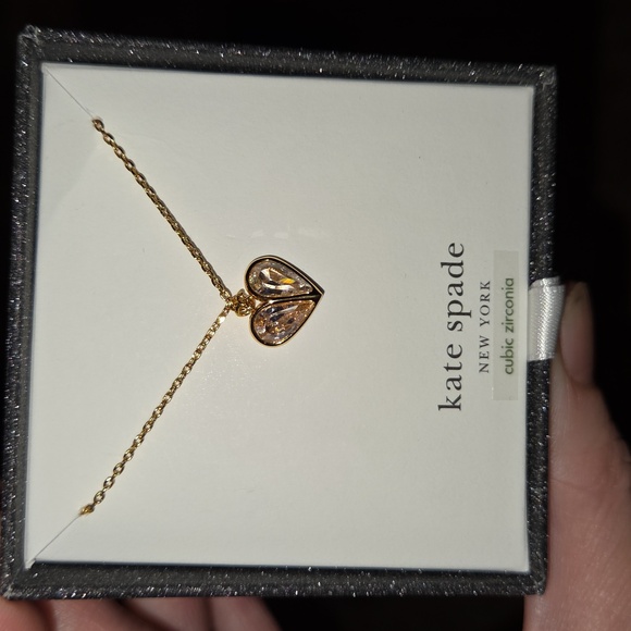 Kate Spade NWT Cubic Zirconia Gold Heart Necklace with Pink Pouch Retail $78 - Picture 2 of 6